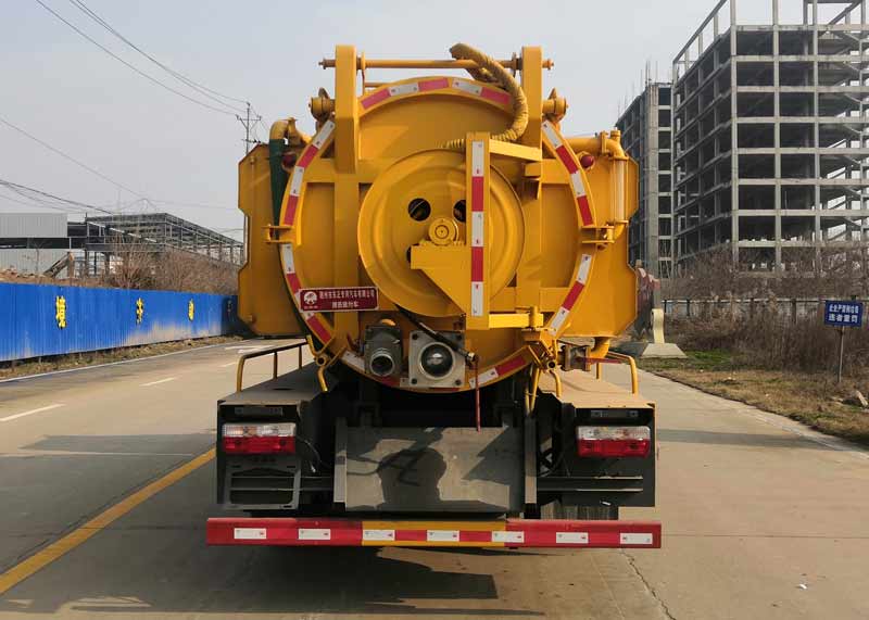 炎帝牌SZD5100GQW6型清洗吸污车