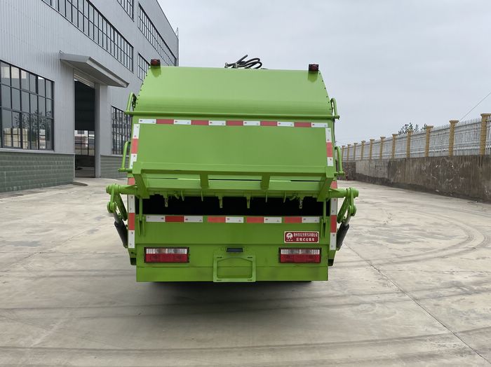 炎帝牌SZD5074ZYSCDW6型压缩式垃圾车