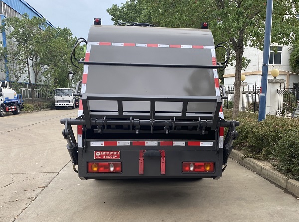 炎帝牌SZD5070ZYSE6型压缩式垃圾车