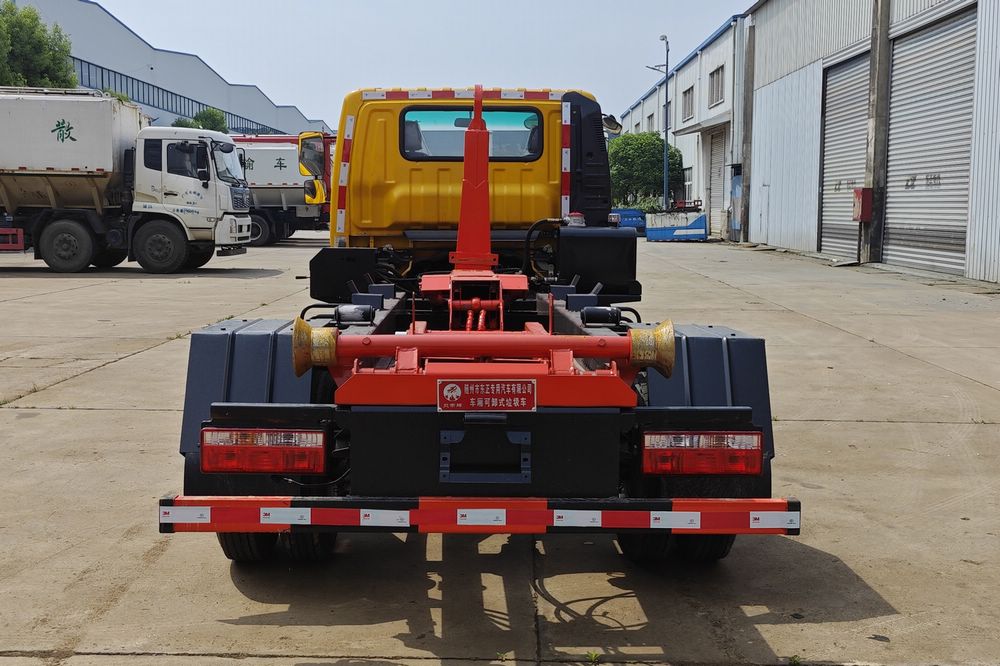 炎帝牌SZD5043ZXXFD6型车厢可卸式垃圾车