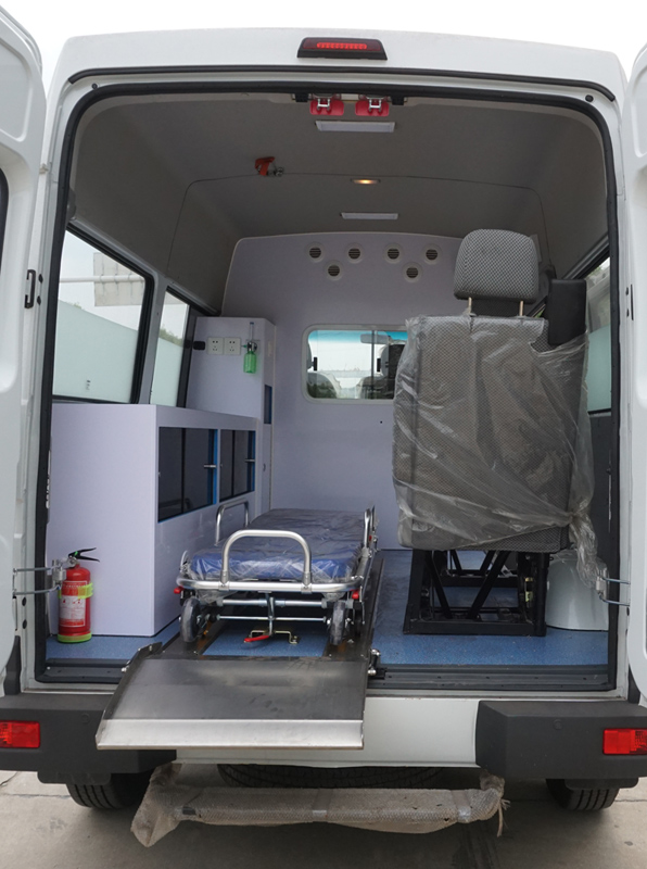 炎帝牌SZD5046XJHN6型救护车