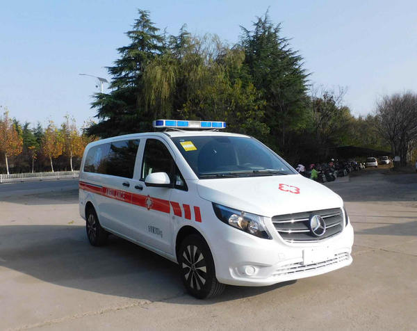 春星牌ZZT5036XJH-6型救护车